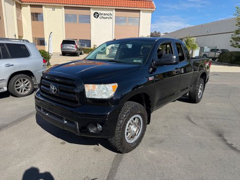 Used 2012 Toyota Tundra SR5 image 3