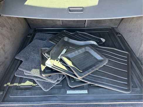 Used 2016 Land Rover Range Rover Sport HSE image 54