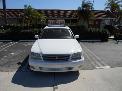 Used 1999 Lexus LS 400 RWD image 11