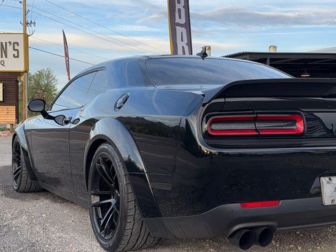 Used 2021 Dodge Challenger SRT Hellcat Redeye image 2