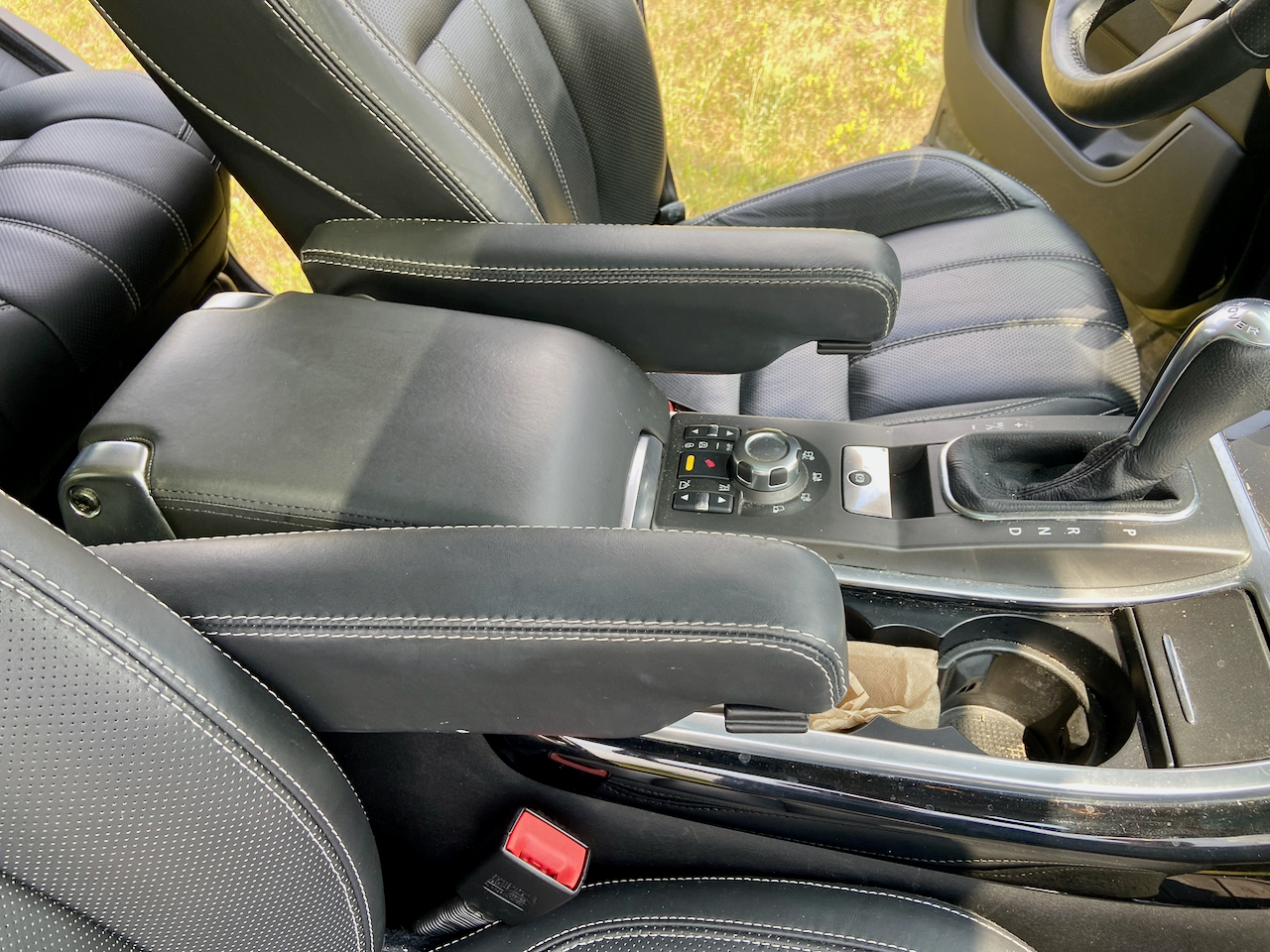 Used 2010 Land Rover Range Rover Sport Supercharged AWD/4WD image 27