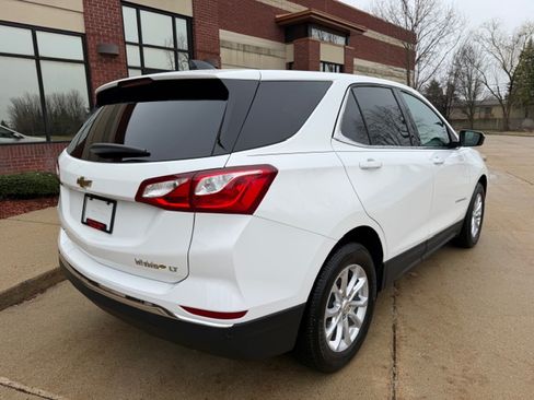 Used 2020 Chevrolet Equinox LT image 3