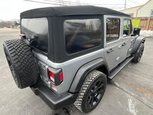 Used 2019 Jeep Wrangler Sport S image 12
