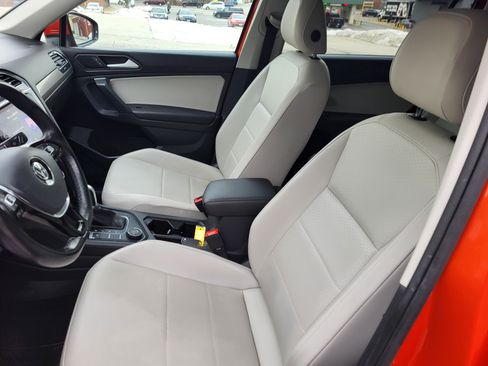 Used 2019 Volkswagen Tiguan SE image 13