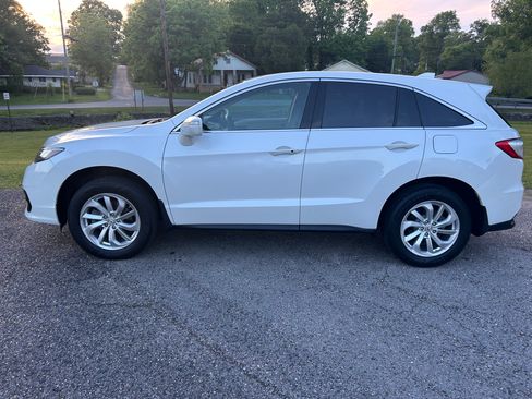 Used 2017 Acura RDX FWD w/ Technology Package image 4