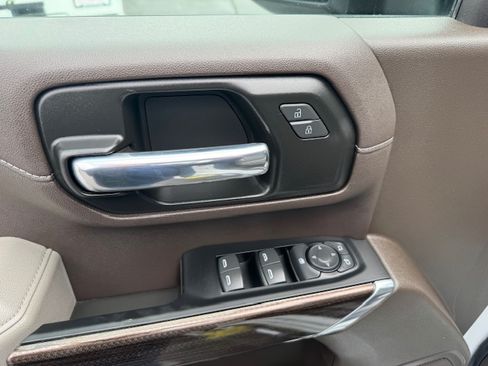 Used 2023 Chevrolet Silverado 2500 LT image 15