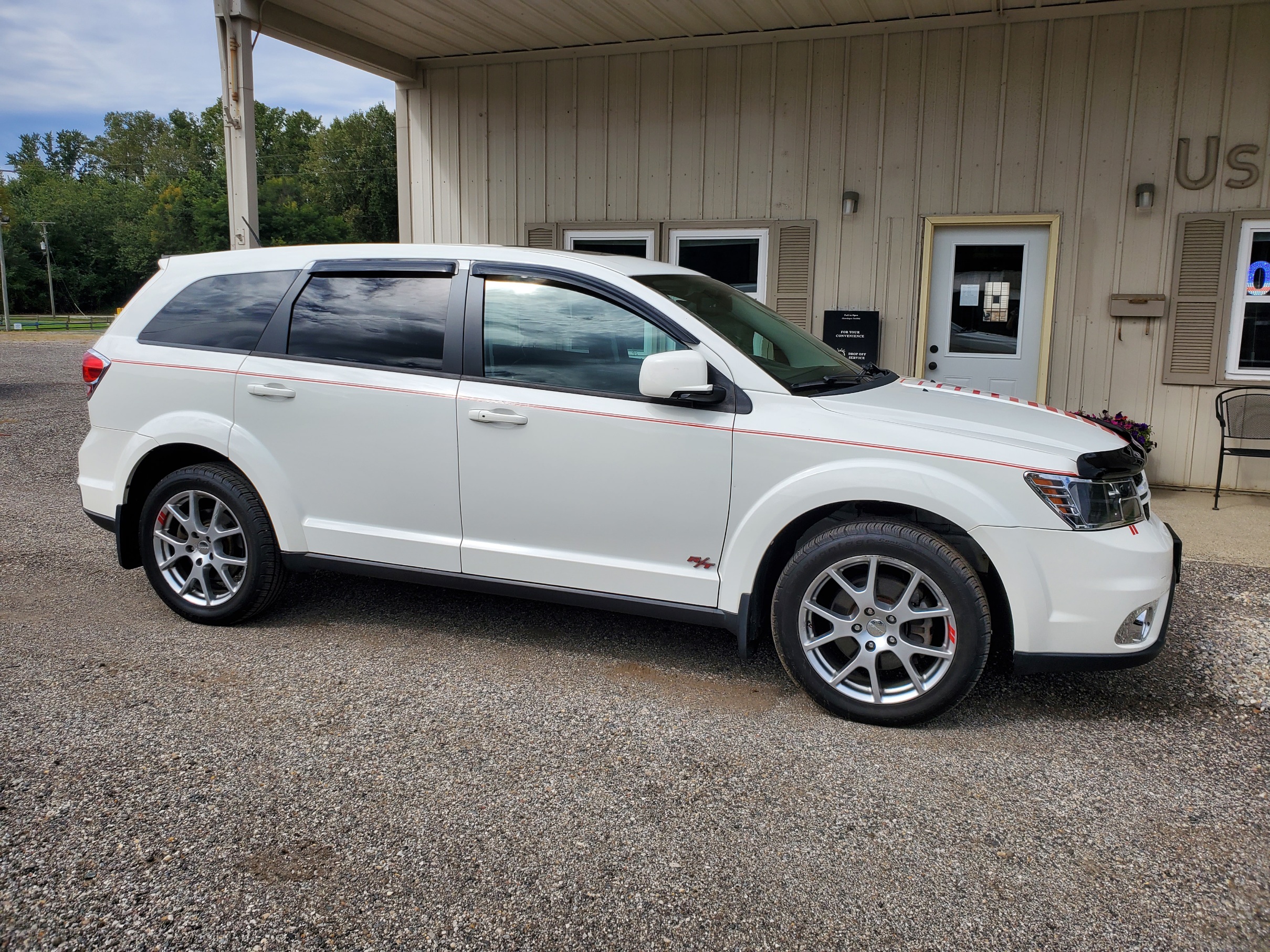 Used 2014 Dodge Journey AWD R/T image 1