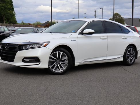 Used 2018 Honda Accord EX-L Hybrid image 2