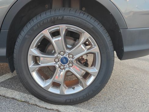 Used 2016 Ford Escape SE image 18