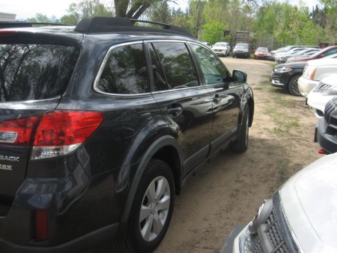 Used 2012 Subaru Outback 2.5i Premium AWD/4WD image 4