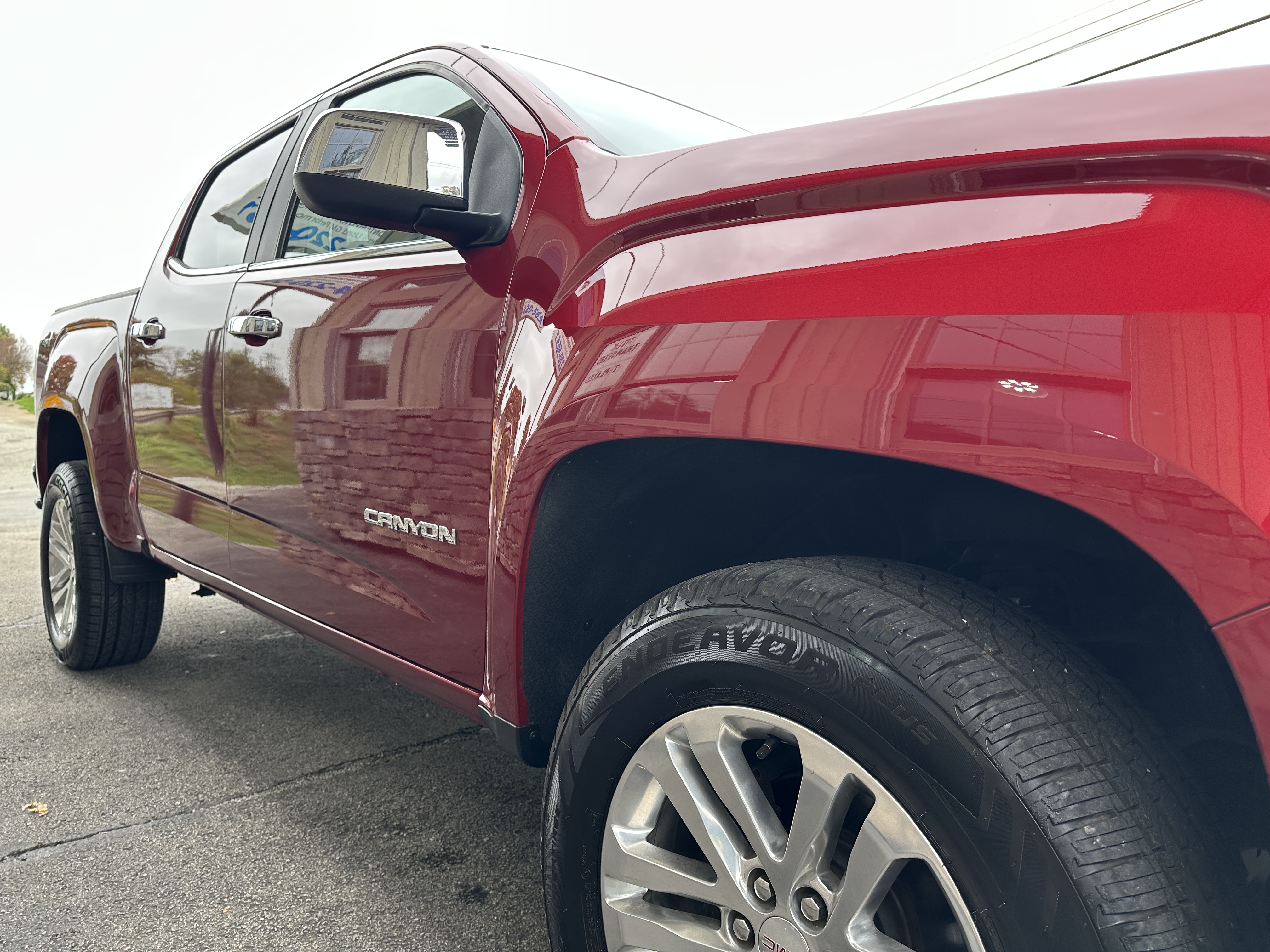 Used 2020 GMC Canyon 4x4 Crew Cab SLT image 8