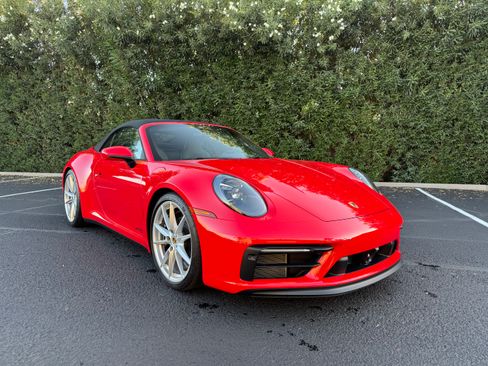 Used 2024 Porsche 911 Carrera GTS RWD image 13