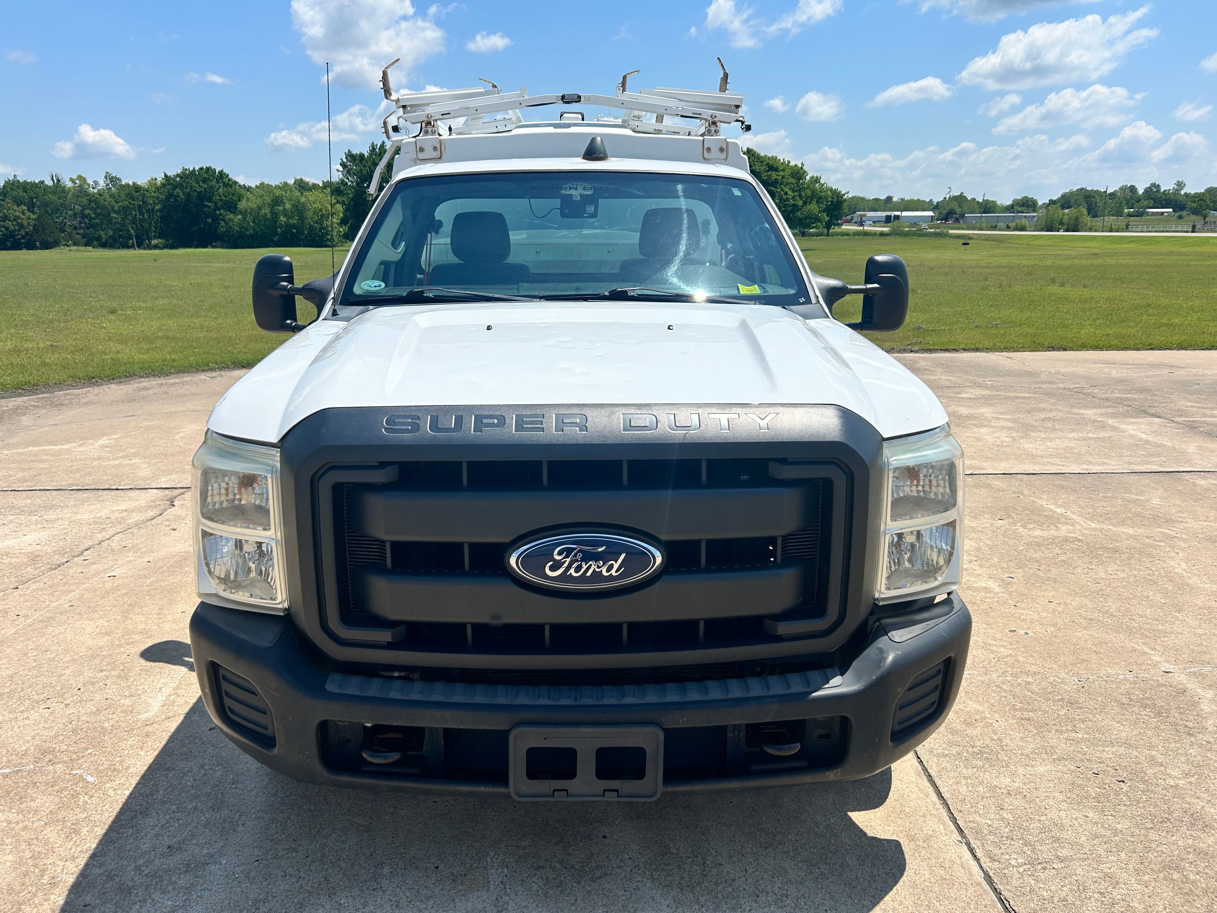 Used 2013 Ford F350 RWD image 2