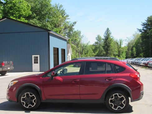 Used 2013 Subaru XV Crosstrek 2.0i Premium AWD/4WD image 3