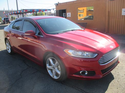 Used 2016 Ford Fusion SE Sedan 4D FWD image 14