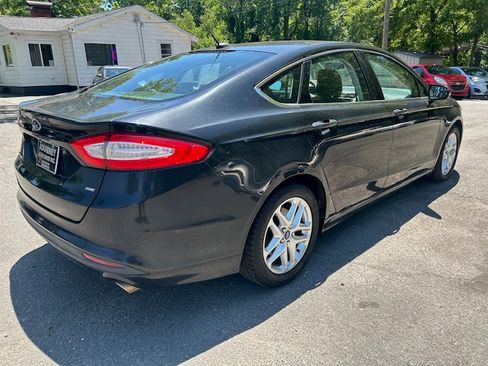 Used 2013 Ford Fusion SE FWD image 6