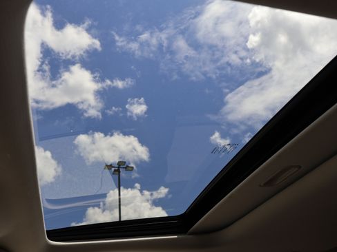 Used 2018 Dodge Durango GT image 35