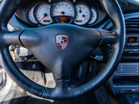 Used 2002 Porsche 911 Carrera RWD image 43
