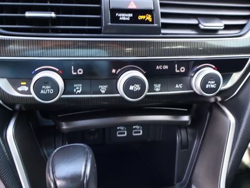 Used 2022 Honda Accord Sport image 28