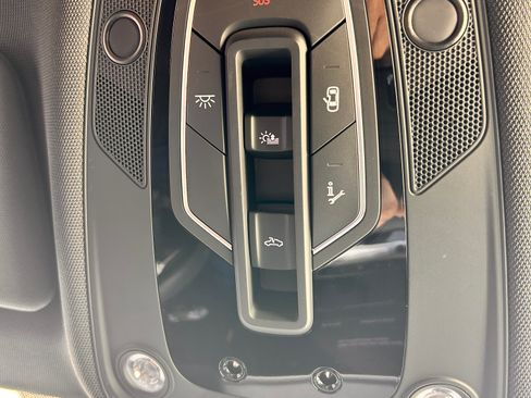 Used 2023 Audi e-tron S Prestige AWD/4WD image 21