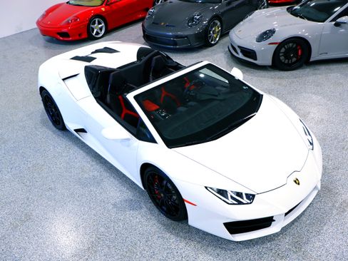 Used 2017 Lamborghini Huracan LP 580-2 image 6