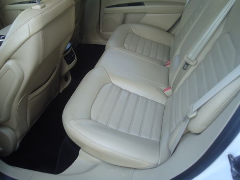 Used 2013 Ford Fusion SE image 11