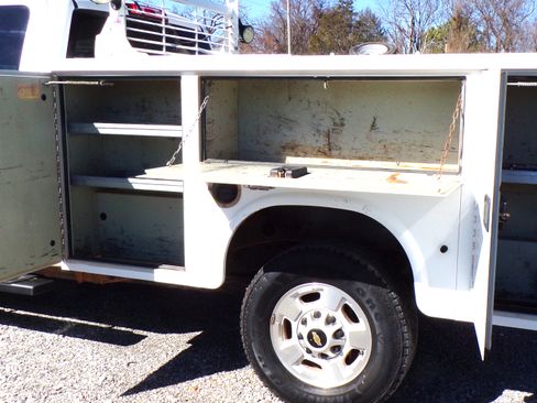 Used 2019 Chevrolet Silverado 2500 LT image 15