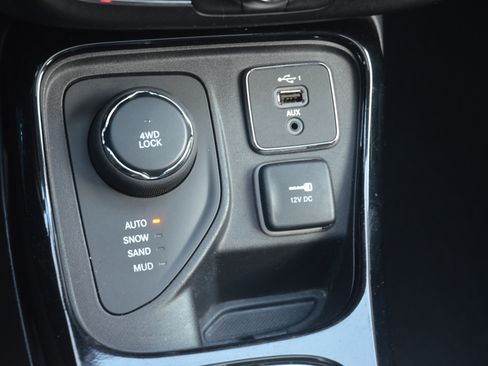 Used 2019 Jeep Compass Limited image 20