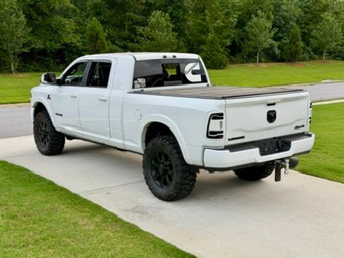 Used 2022 RAM 2500 4x4 Mega Cab Laramie image 5