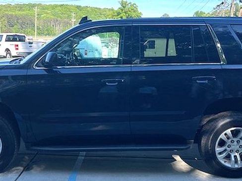 Used 2018 Chevrolet Tahoe image 1