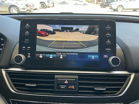 Used 2018 Honda Accord EX-L image 25
