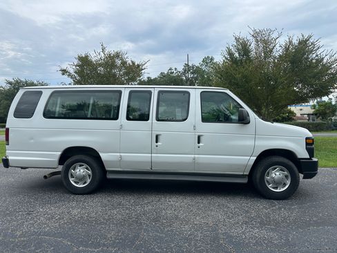 Used 2008 Ford E-350 and Econoline 350 XLT image 7