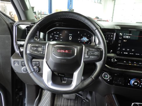 Used 2023 GMC Sierra 1500 4WD Crew Cab Elevation image 48