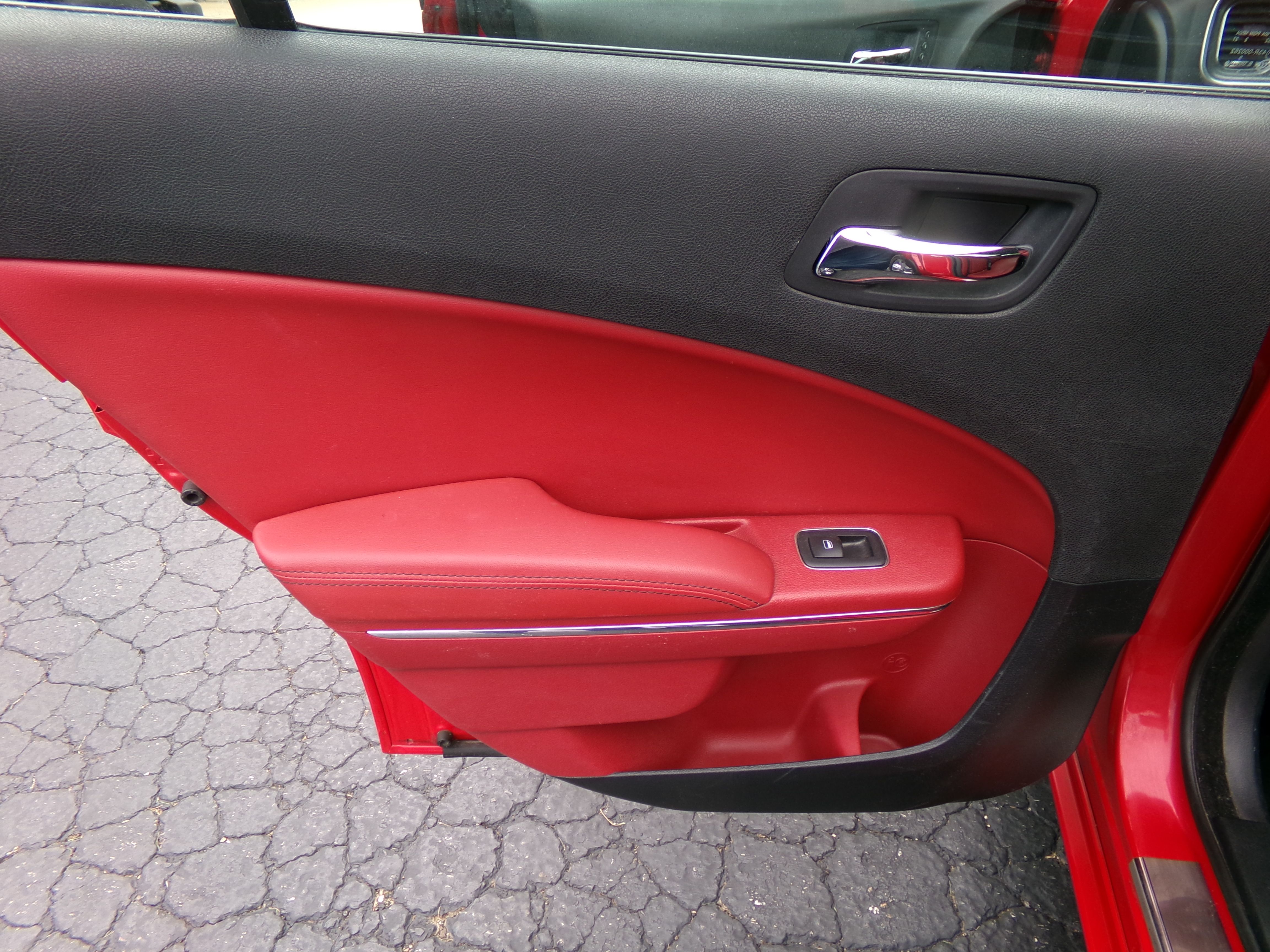 Used 2012 Dodge Charger SXT AWD image 15