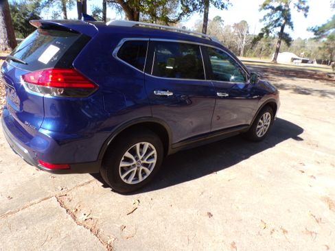 Used 2020 Nissan Rogue SV image 5