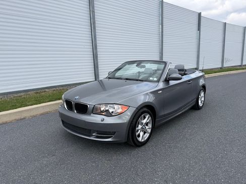 Used 2009 BMW 128i image 3