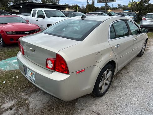 Used 2012 Chevrolet Malibu LT image 2