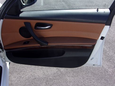 Used 2011 BMW 328i xDrive image 31