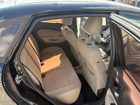 Used 2017 Ford Fiesta SE Sedan FWD image 9