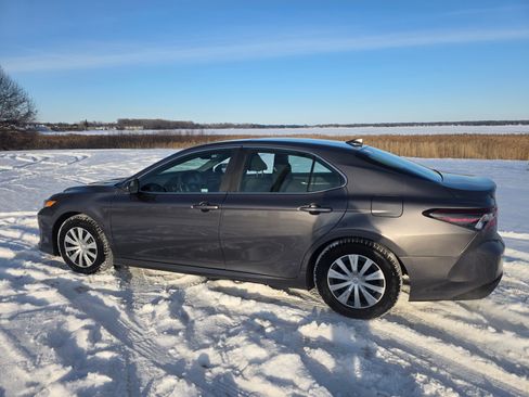 Used 2023 Toyota Camry LE image 6