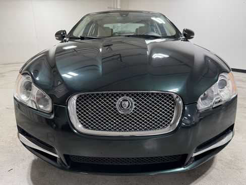Used 2010 Jaguar XF Premium RWD image 12