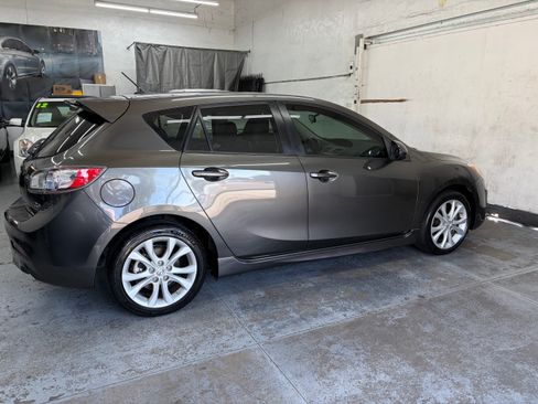 Used 2010 MAZDA MAZDA3 s Hatchback FWD image 8