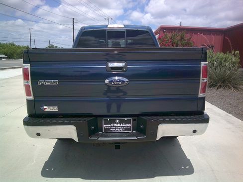 Used 2014 Ford F150 4x4 SuperCrew XLT image 24