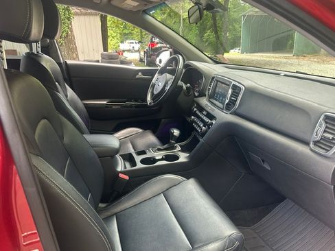 Used 2019 Kia Sportage FWD EX image 25