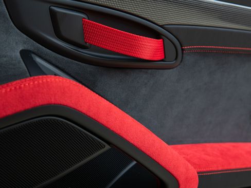 Used 2018 Porsche 911 GT2 RS image 77