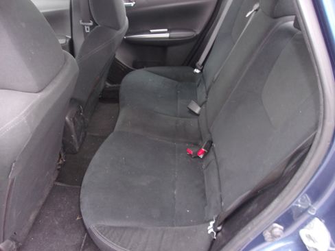 Used 2011 Subaru Impreza 2.5i image 6