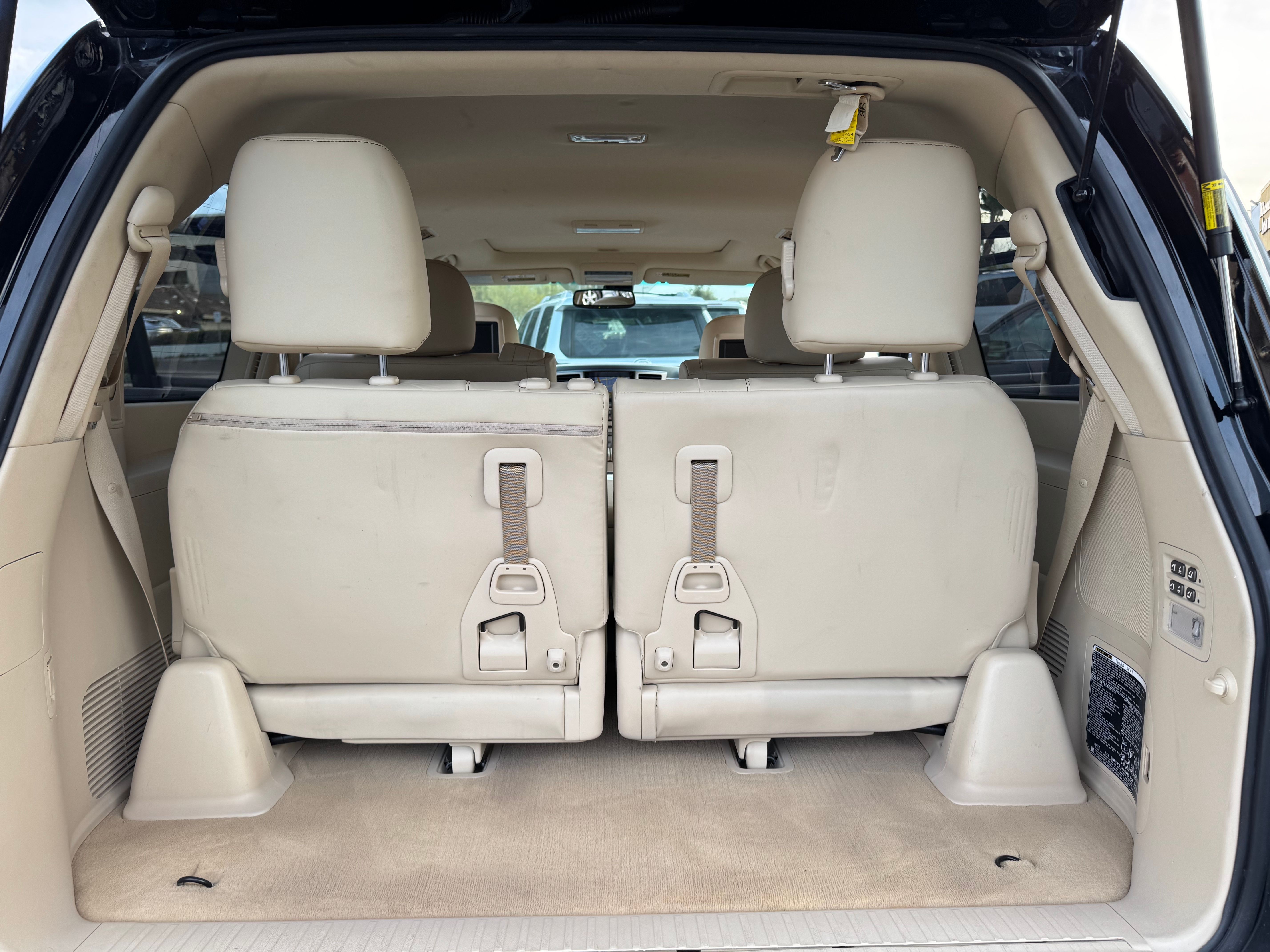 Used 2013 Lexus LX 570 4WD image 25