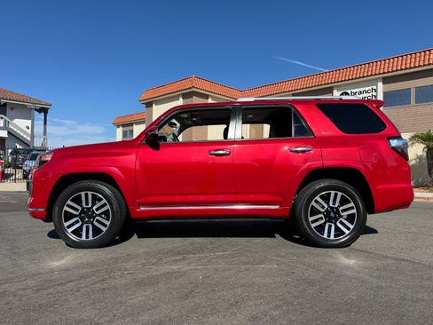 Used 2017 Toyota 4Runner Limited image 3