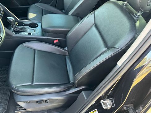 Used 2019 Volkswagen Atlas SE image 14