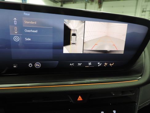 Used 2025 Buick Envision Preferred image 38